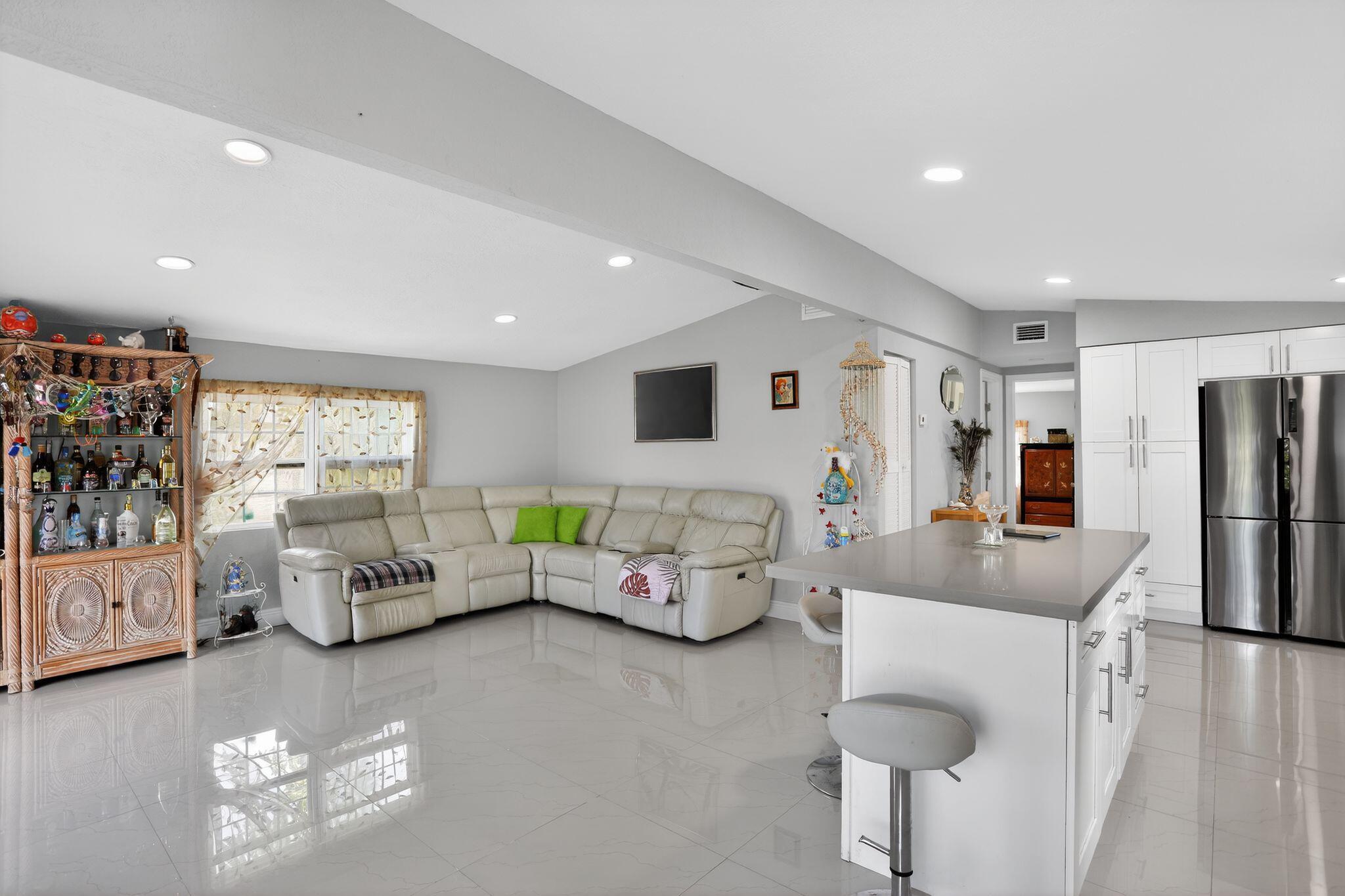 Image 3: 10_27910_Porgie_Path_Summerland_Key_FL_3