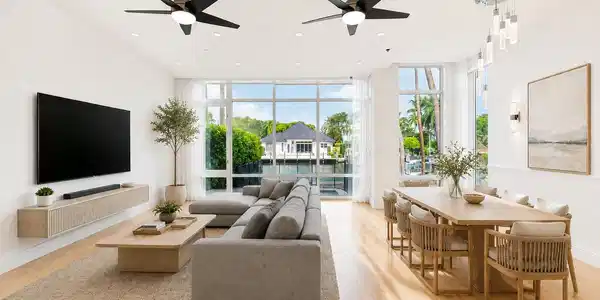 Image 4: Living Room 1