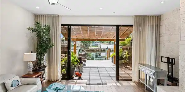 424 Hendricks Isle
