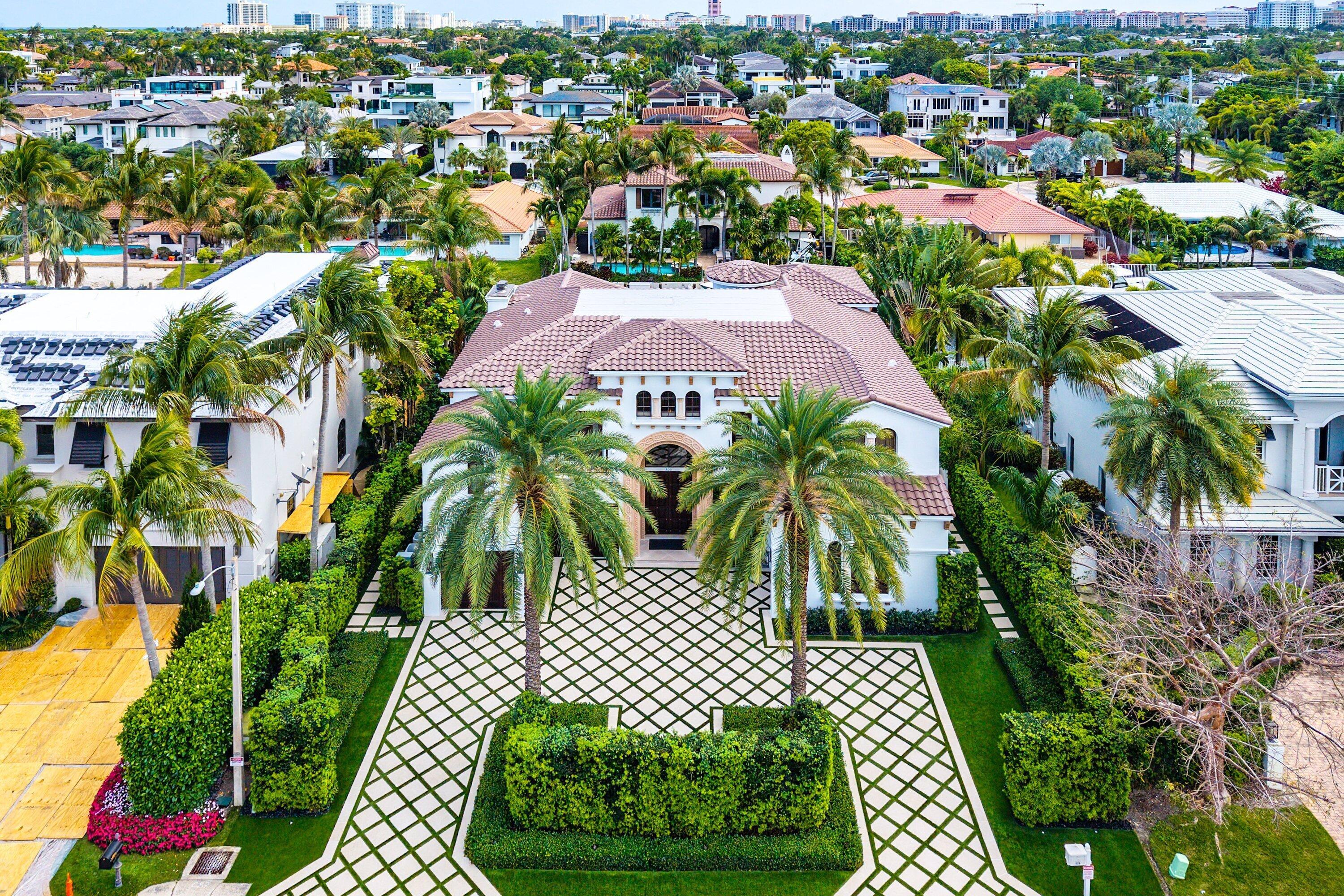 Image 2: 079-520NortheastWaterwayLane-BocaRaton-F