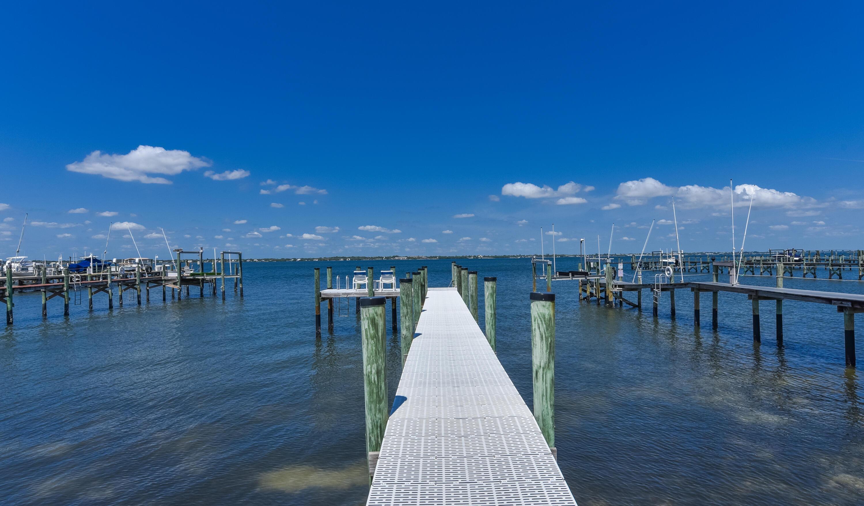 Image 3: 5157 NE Shore Village Terrace-print-037-