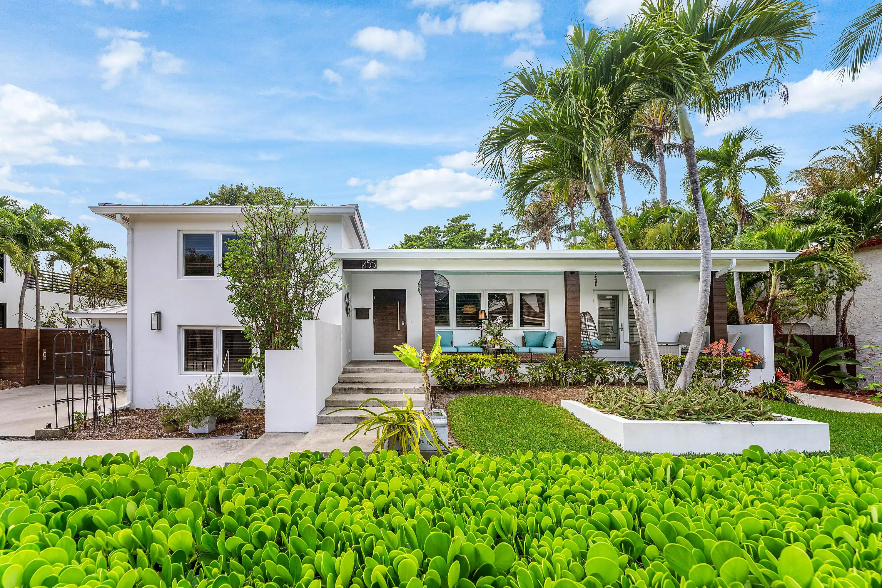 Image 1: 001-1455Northeast5thAvenue-BocaRaton-FL-