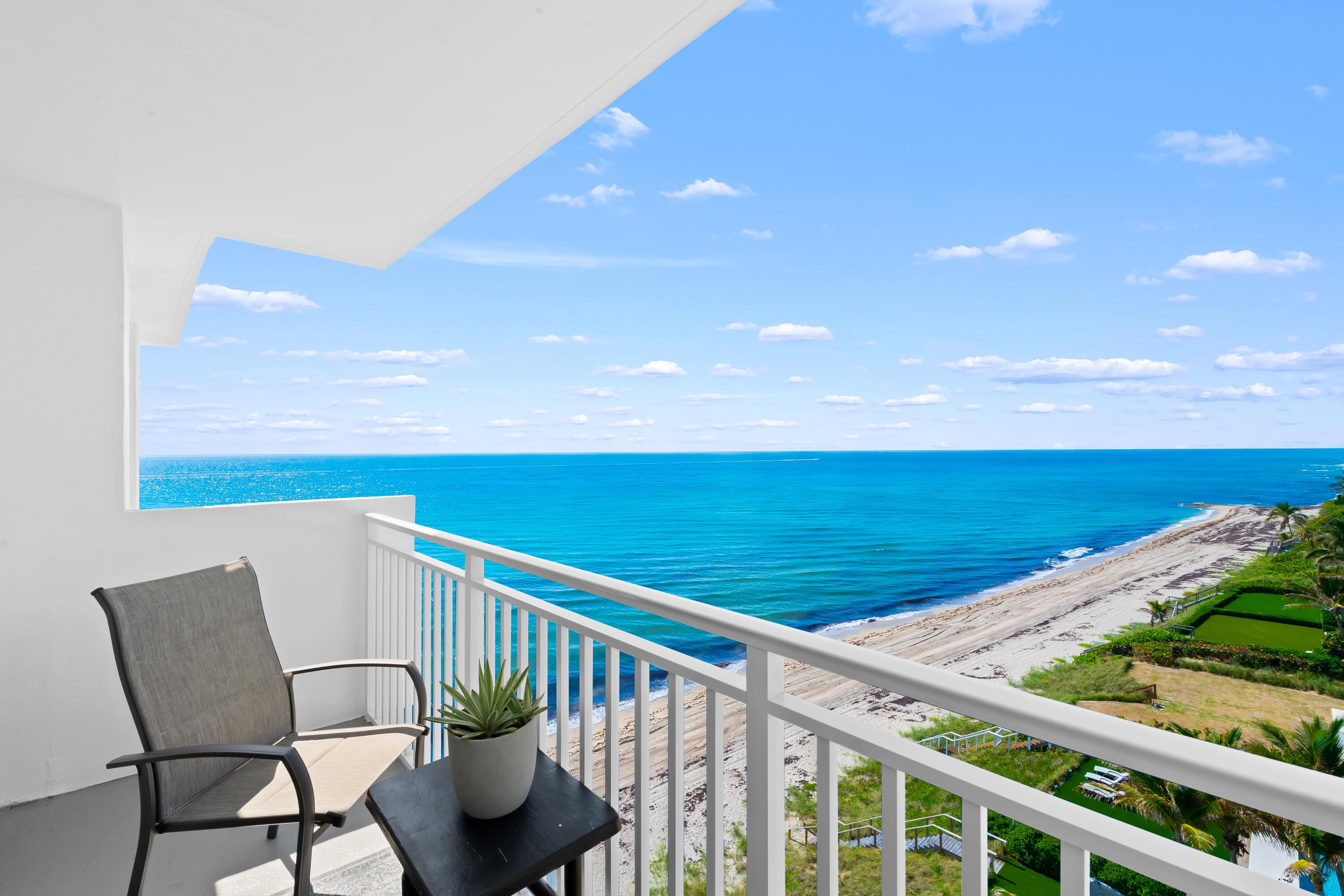 Image 2: South Facing Oceanfront Balcony