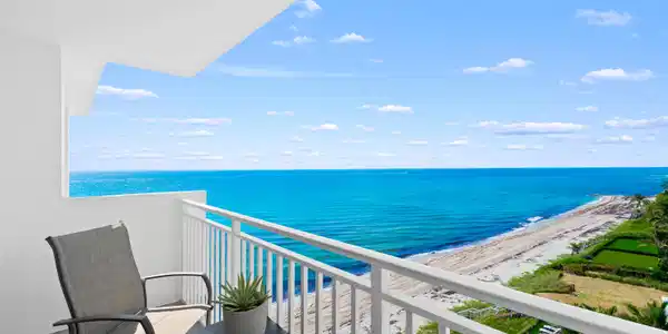 Image 2: South Facing Oceanfront Balcony