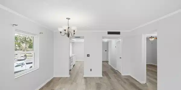 Image 3: 1166 6th Ave- living room 3