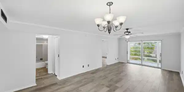 Image 4: 1166 6th Ave- living room 2