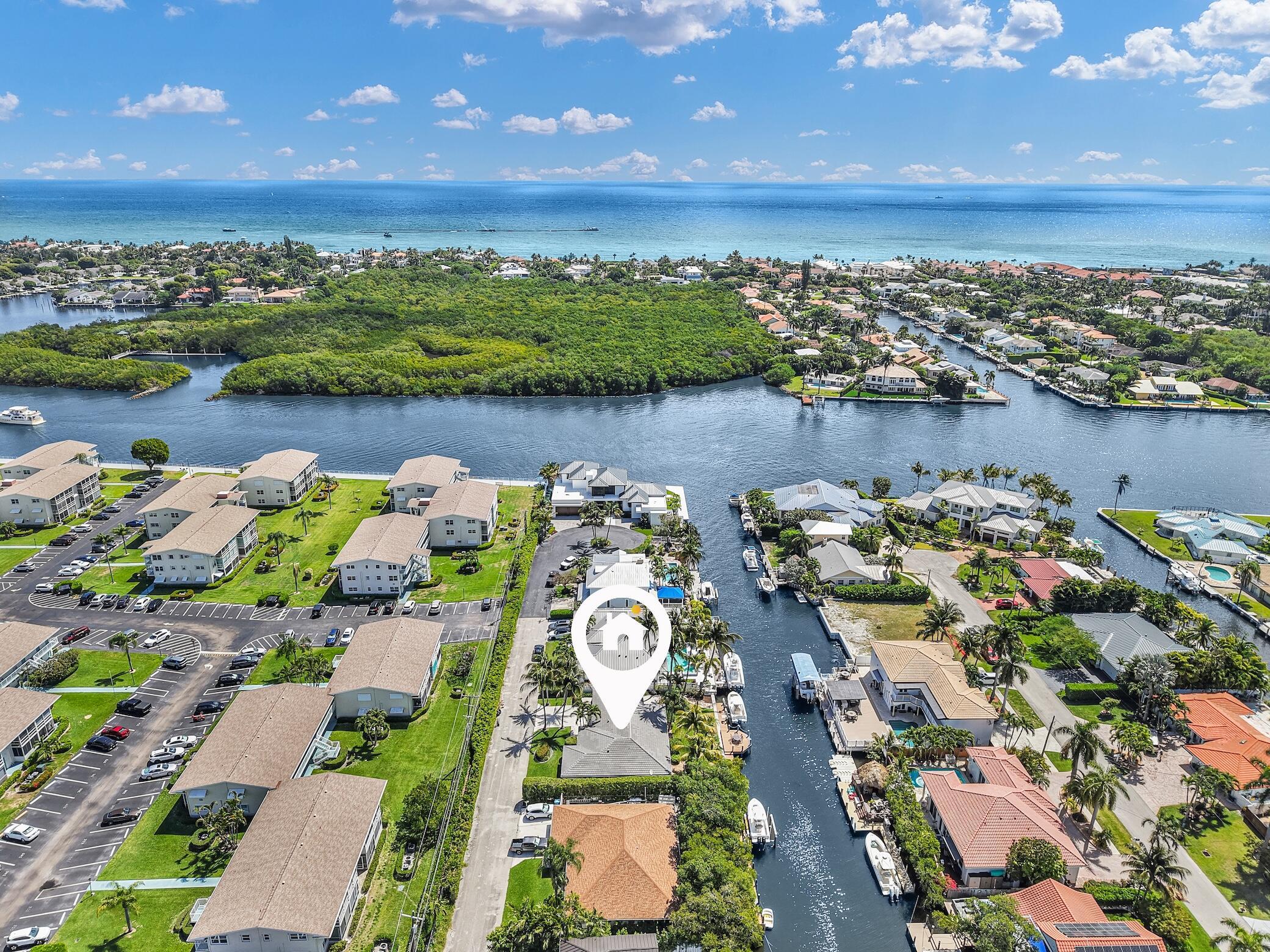 Image 4: Convienently located close to several waterfront r