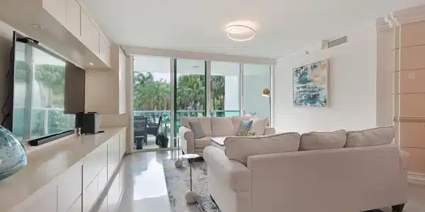 Image 2: 02_Image_2_mls