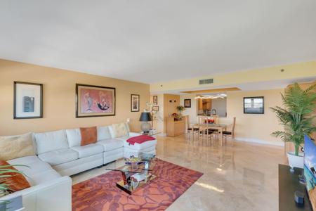 3200 Port Royale Drive