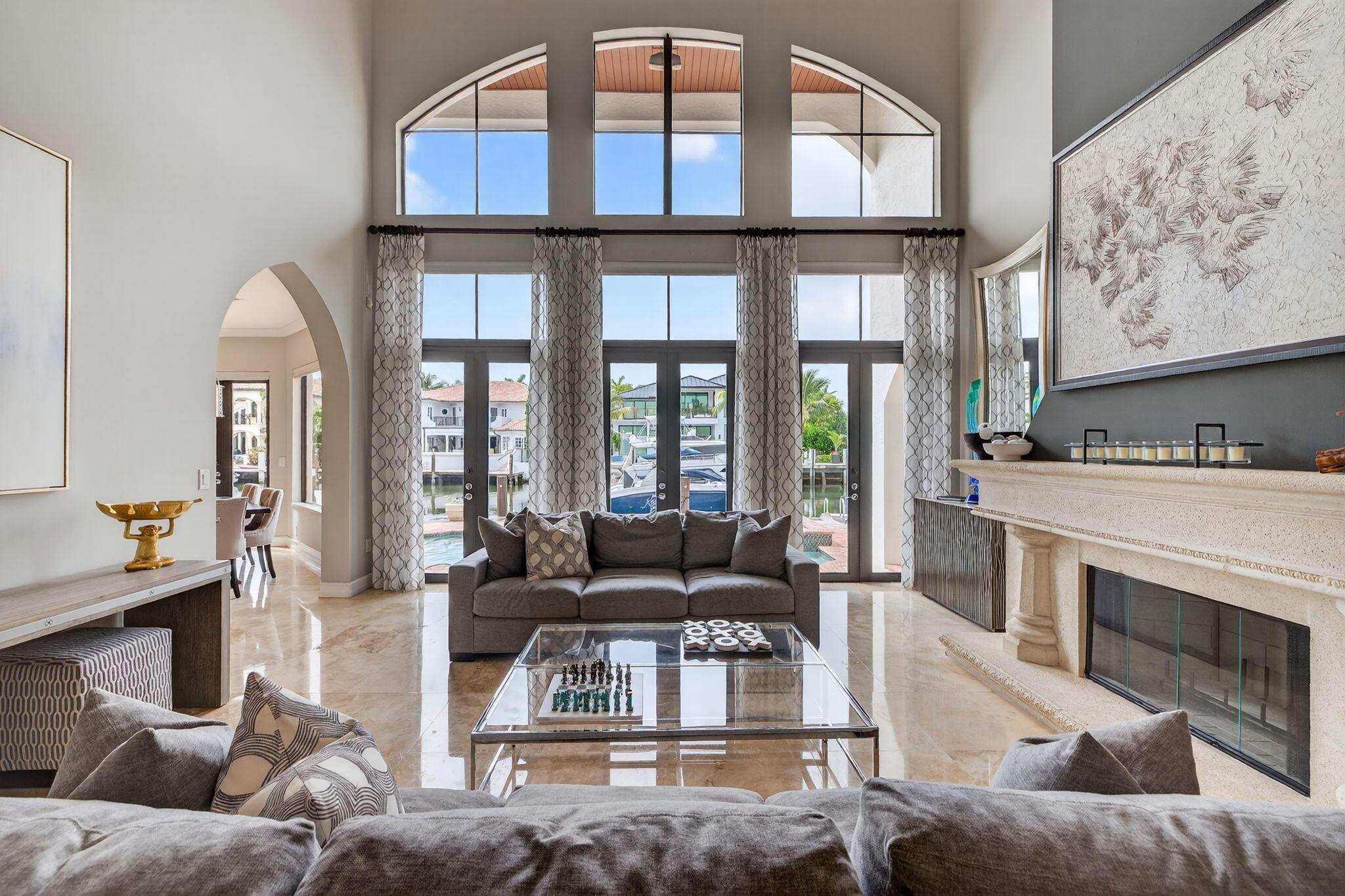 Image 4: Grand Formal Living Room