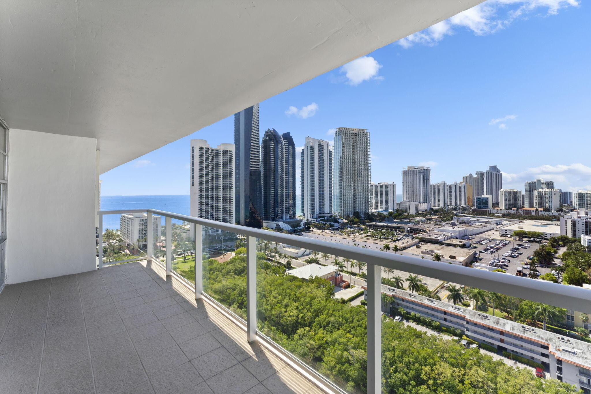 Image 3: 12-web-or-mls-230-174th-st-2402