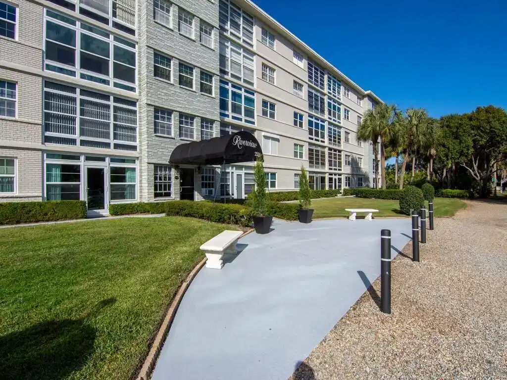 Image 1: TOP FLOOR LOCATION WITH EAST VIEWS FOR MORNING COF