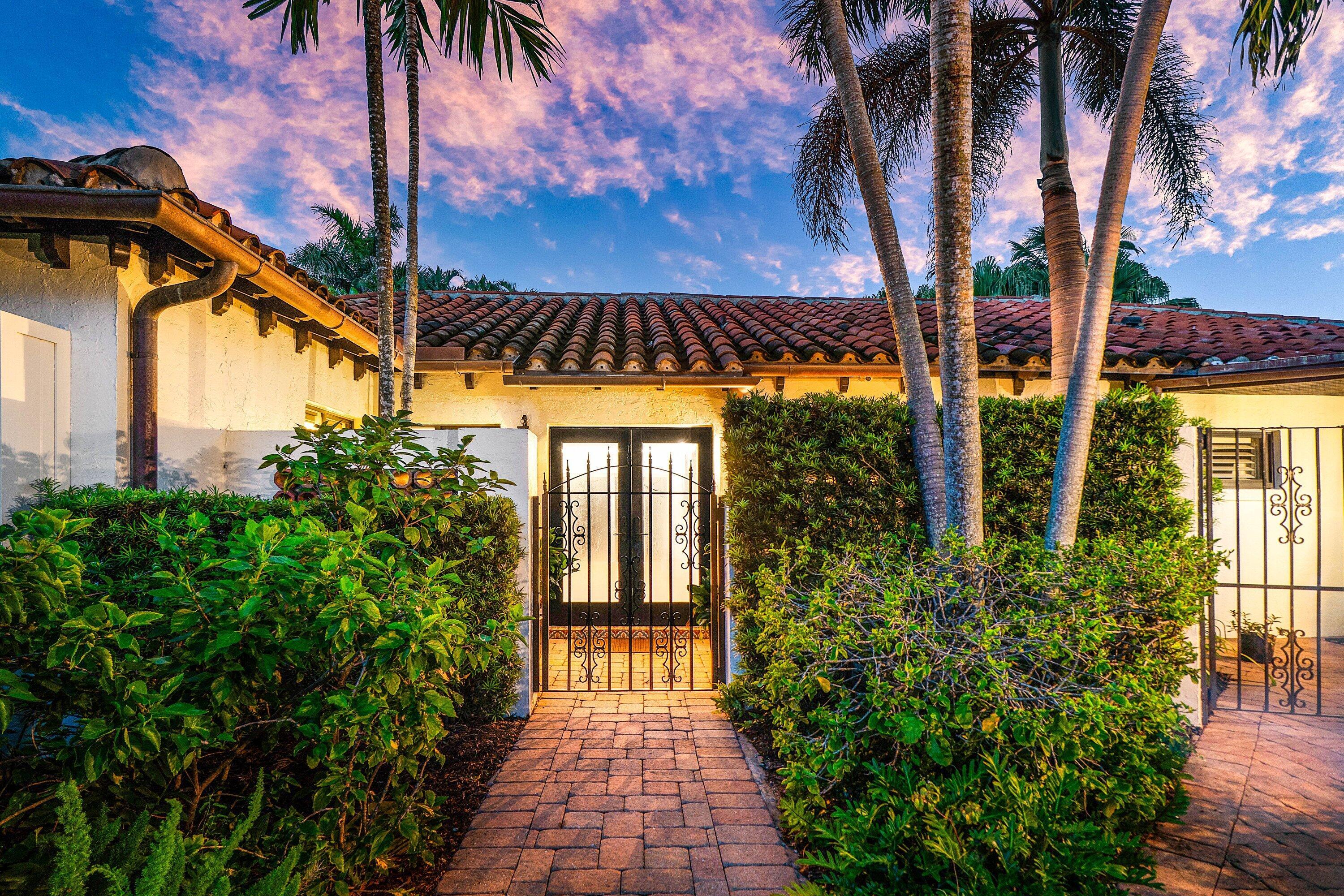 Image 3: 049-16LittlePondRoad-Manalapan-FL-33462-