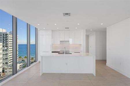 151 N Seabreeze Boulevard