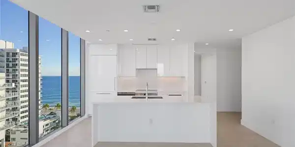 151 N Seabreeze Boulevard
