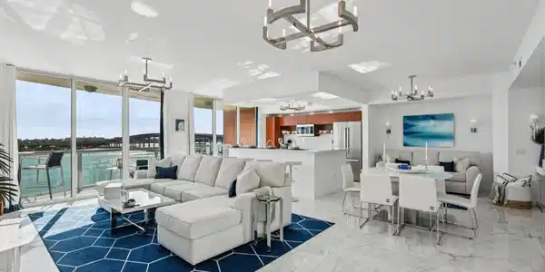 2640 Lake Shore Drive