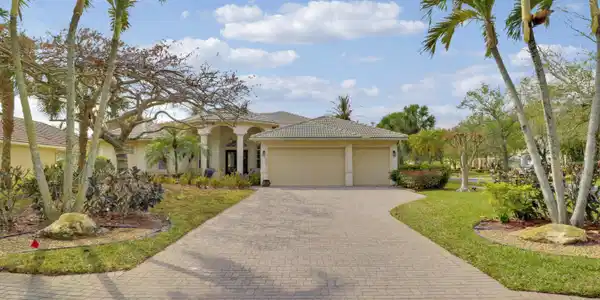 4450 SW Long Bay Drive