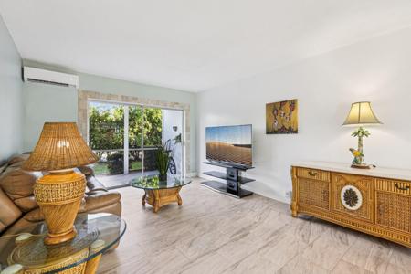 2131 NE 42nd Court