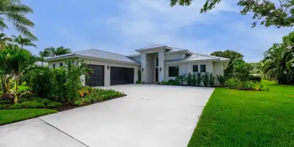 1064 NW Spruce Ridge Drive