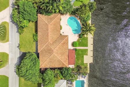 2870 NE 26th Street