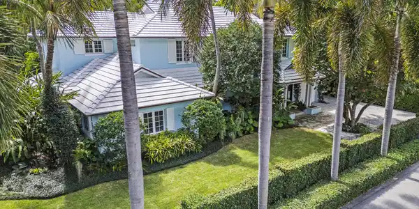 156 Dolphin Road