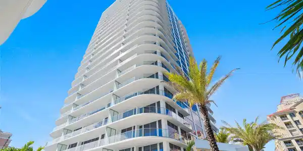 153 N Seabreeze Boulevard