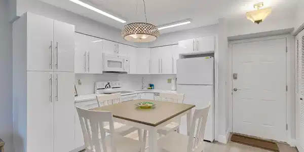 Image 2: 8-web-or-mls-3J0A4635