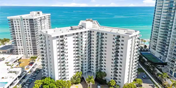 3001 S Ocean Drive