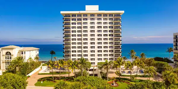 2066 N Ocean Boulevard
