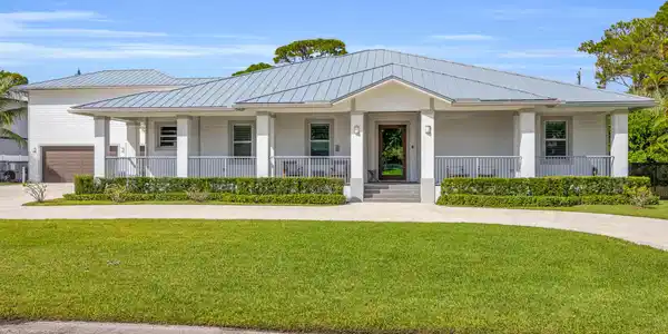 5481 Hibiscus Road