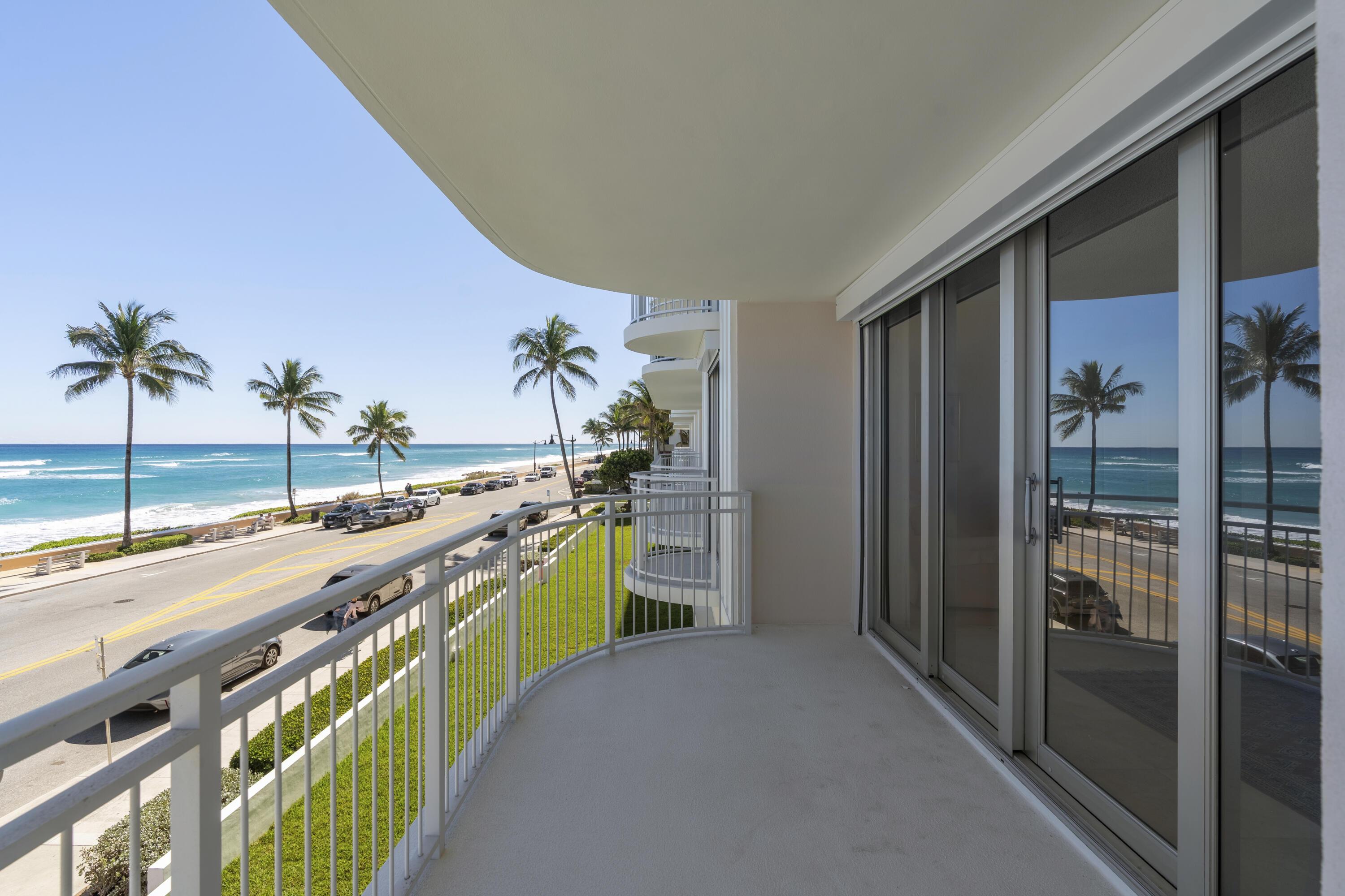 Image 4: 100 Worth Ave APT 310 Palm Beach FL 3
