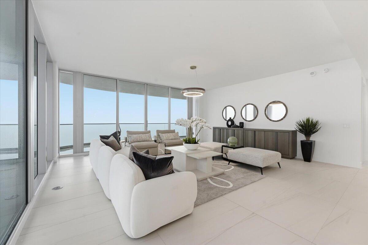 Image 2: Great room
