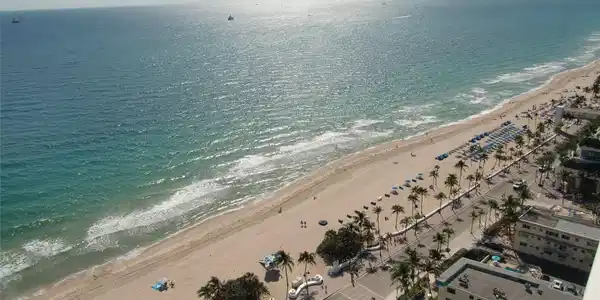 Image 3: VIEW