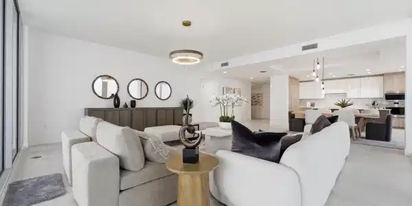 Image 4: Great room