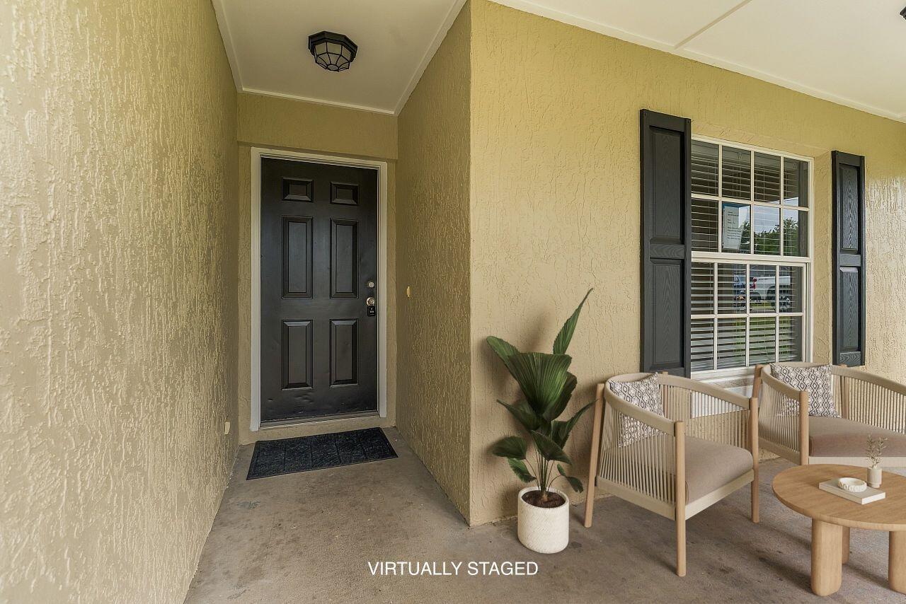 Image 2: Covered front porch