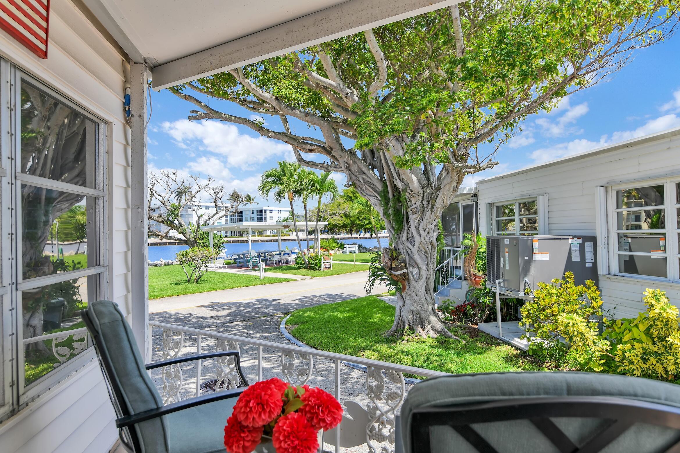Image 2: 211 H Palm Dr, Boynton Beach -28