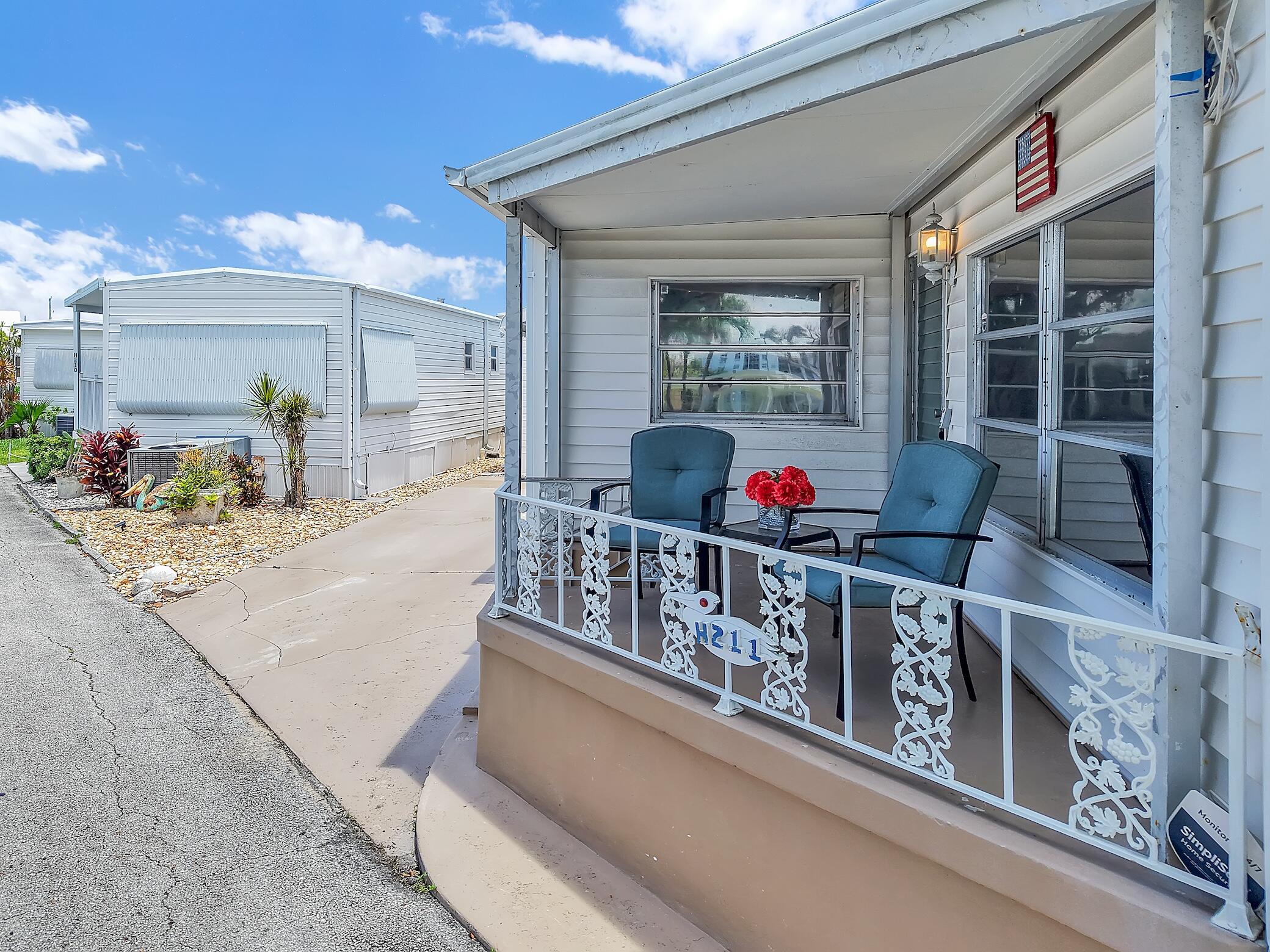 Image 4: 211 H Palm Dr, Boynton Beach -7