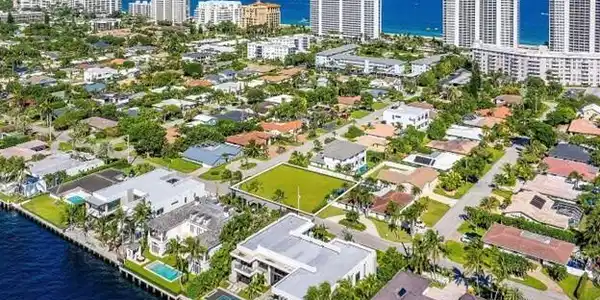 700 Malaga Drive