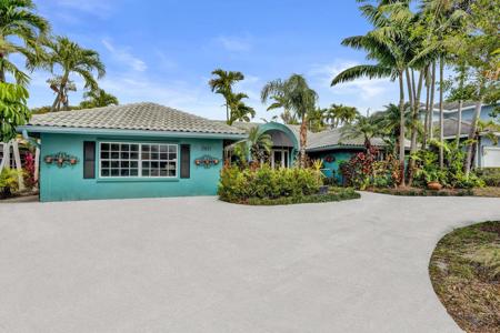 2831 NE 34th Court