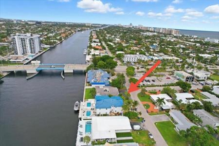 4331 W Tradewinds Avenue