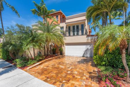1500 NE 26th Avenue