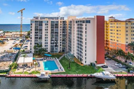 1391 S Ocean Blvd