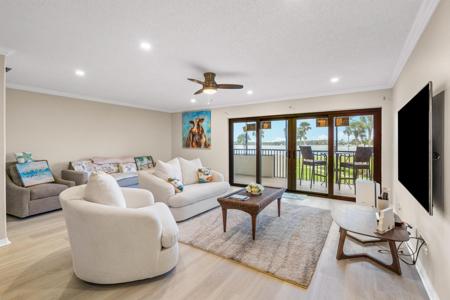 300 Intracoastal Place