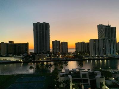 1000 Parkview Drive
