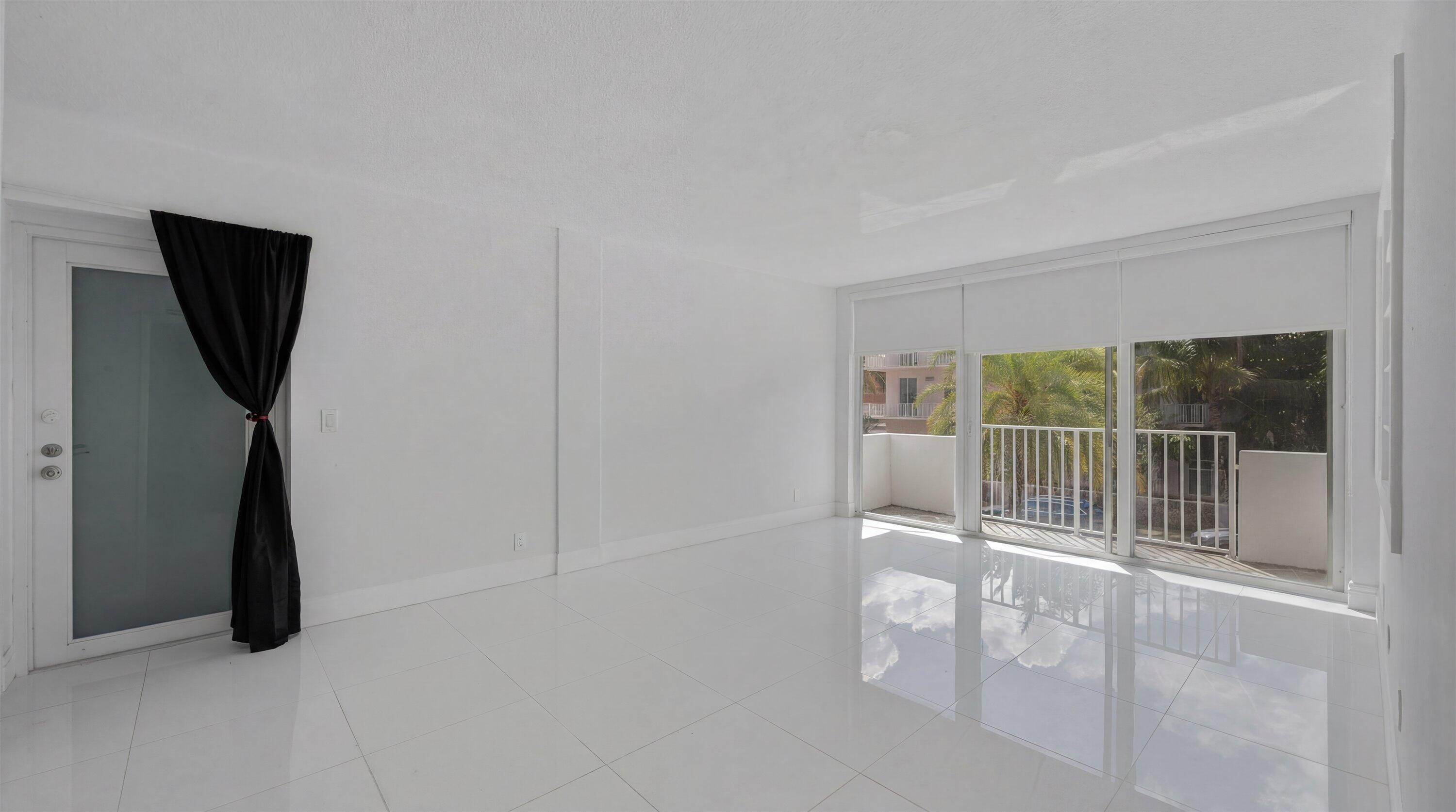 Image 2: Living Room
