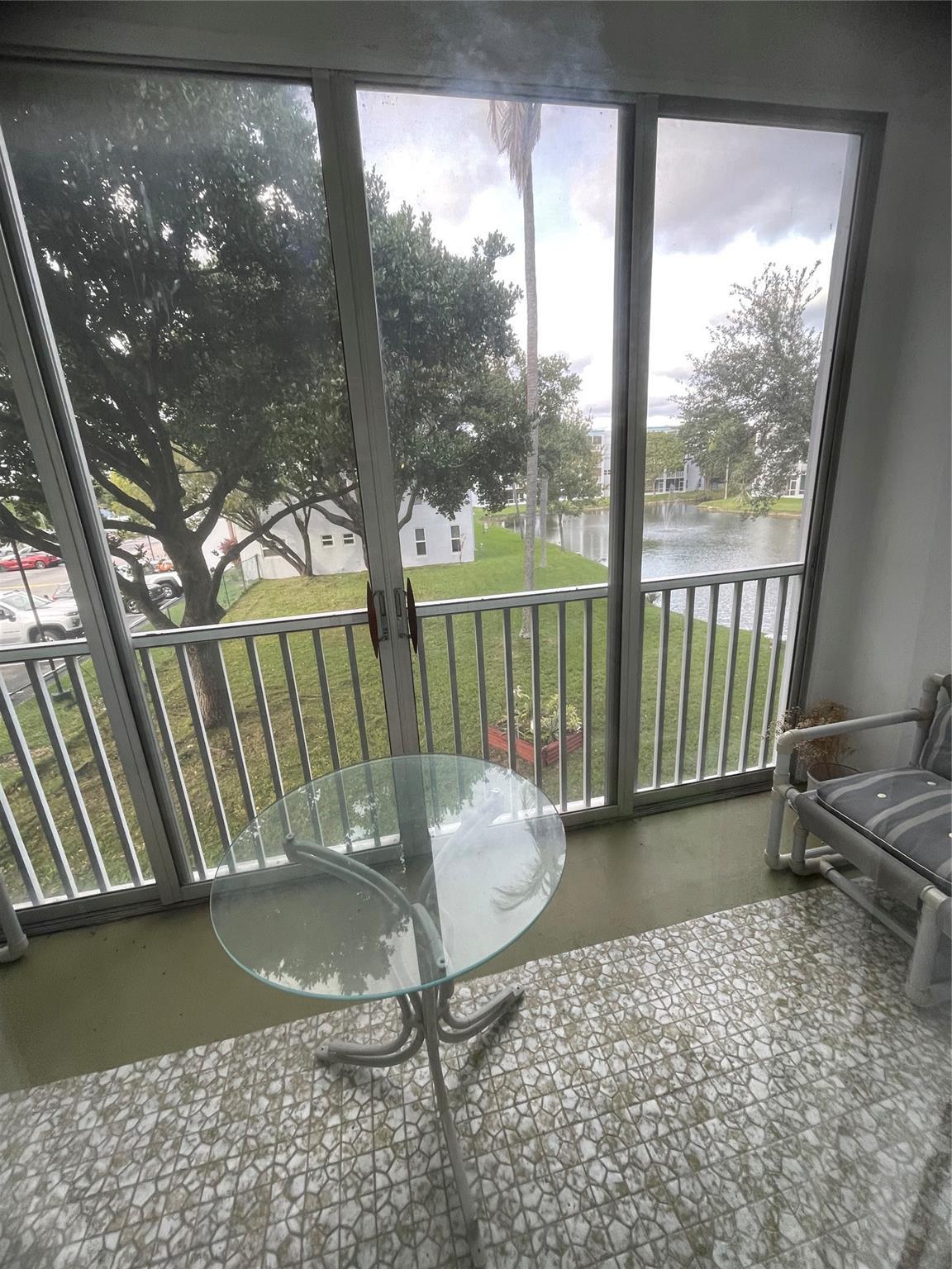 Image 4: Patio