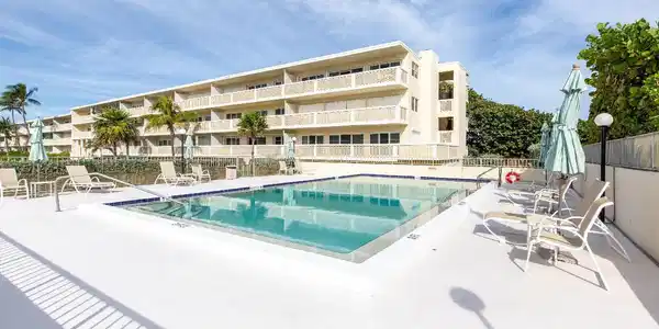 2565 S Ocean Boulevard