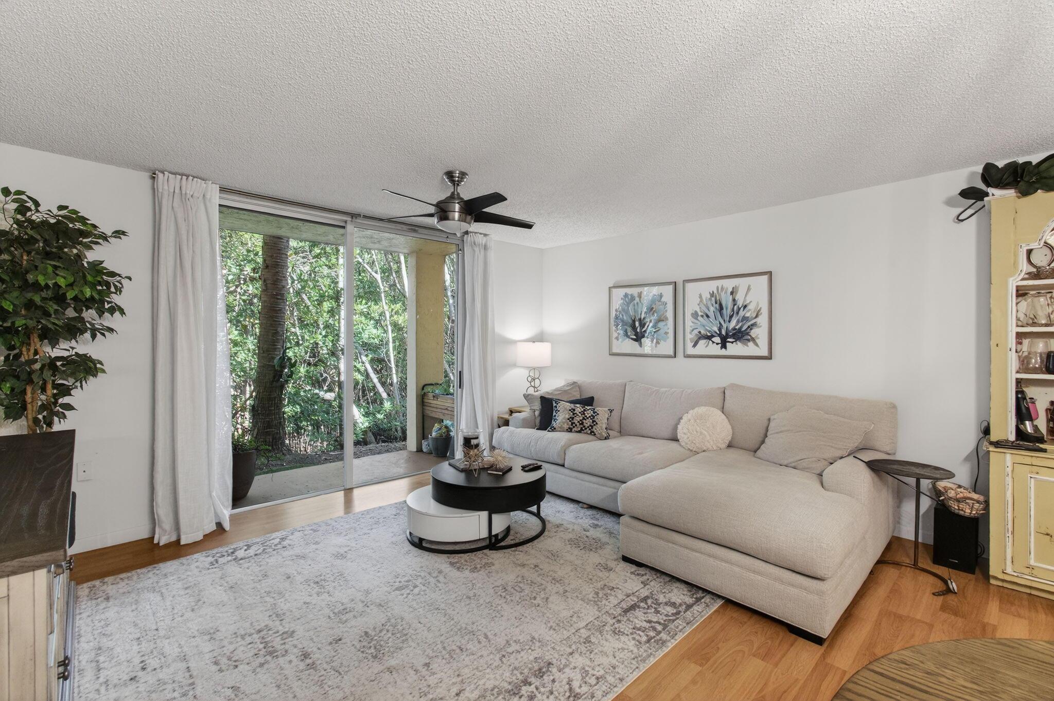 Image 3: 13-web-or-mls-DSC_2243