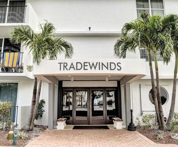 1009 N Ocean Boulevard