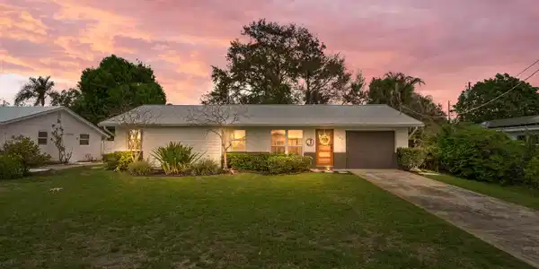 1003 NW 16th Place